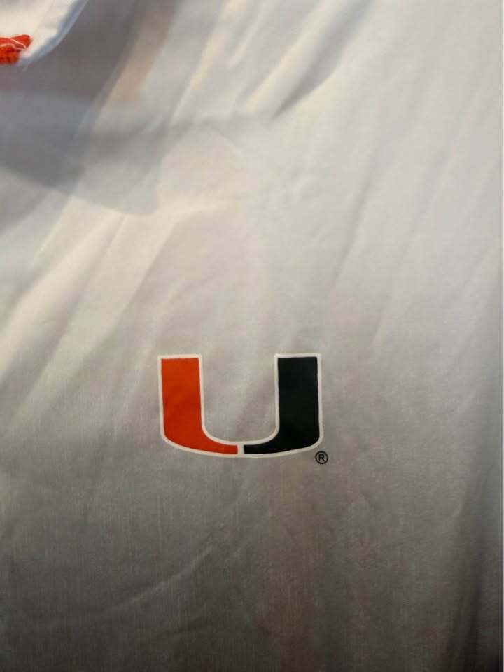 Colosseum Miami Hurricanes 1/4 Zip Pullover - Size XL