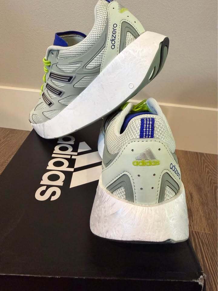 adidas Adizero Aruku Running Shoes Unisex! 10 Women/9 Mens
