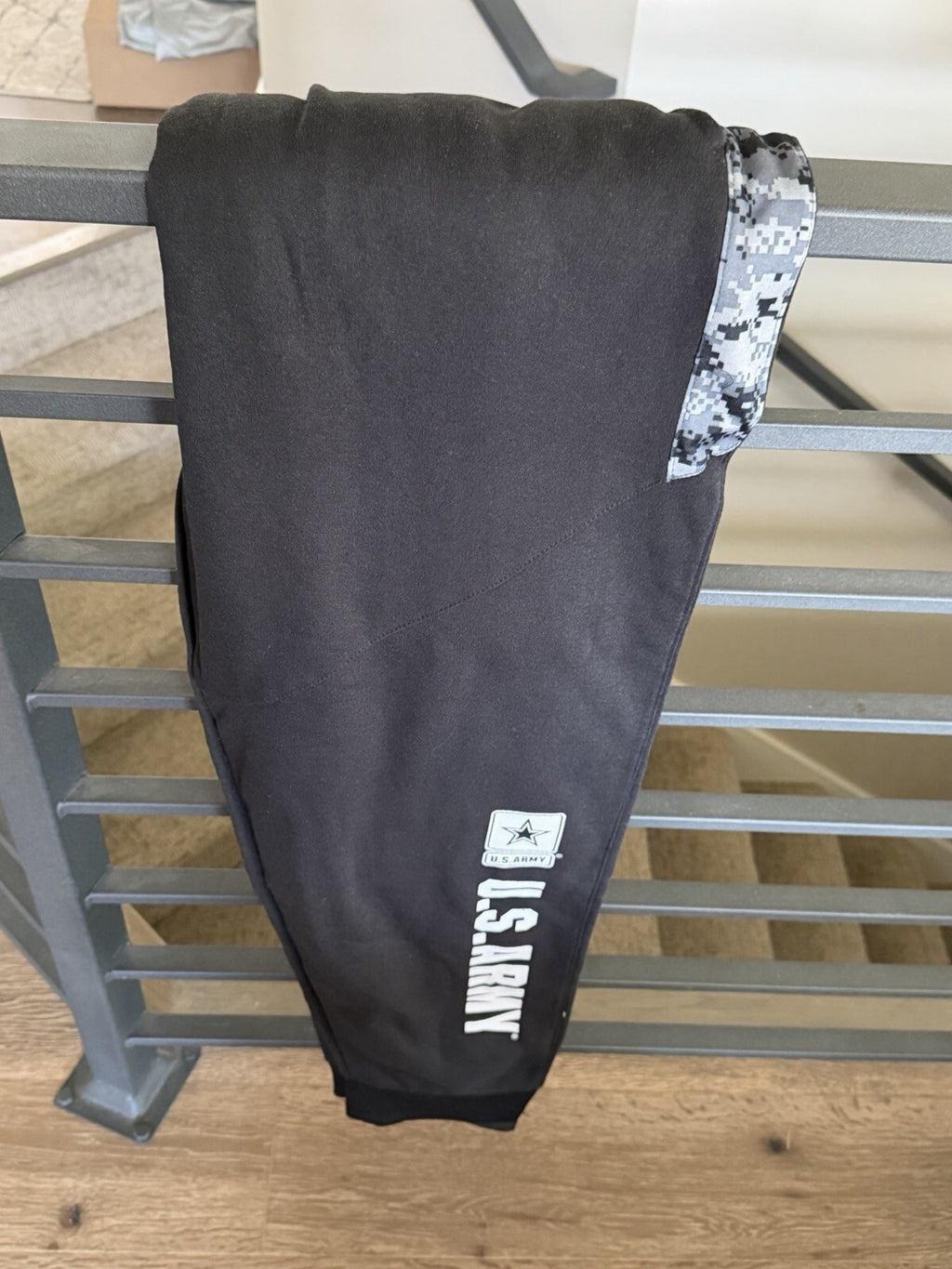 U.S. Army Men’s Black Jogger Pants - Men's 3XL - PRICE DROP!