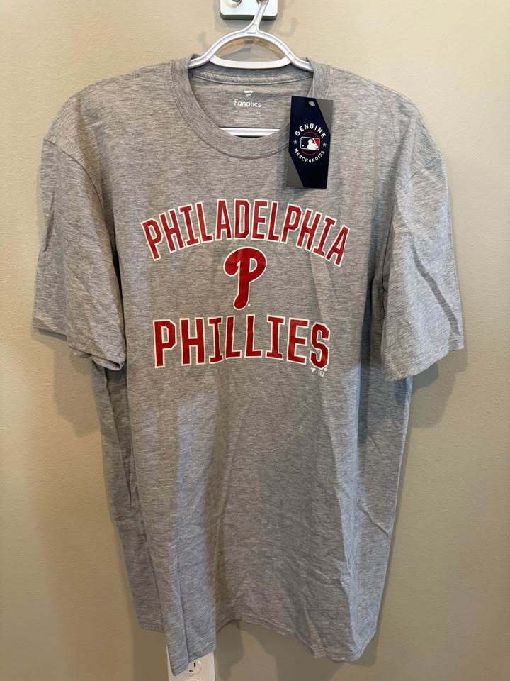 Philadelphia Phillies T-Shirt - Men's XL