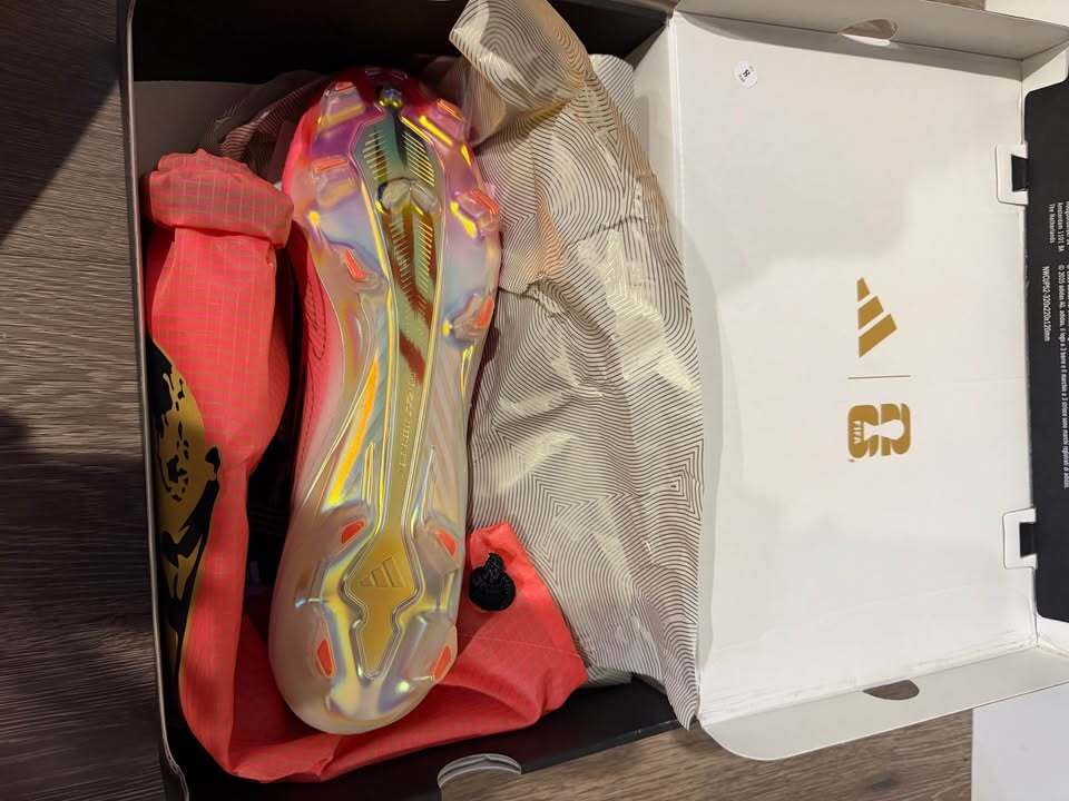 F50 Hyperfast Elite FG Soccer Cleats - Size 11.5
