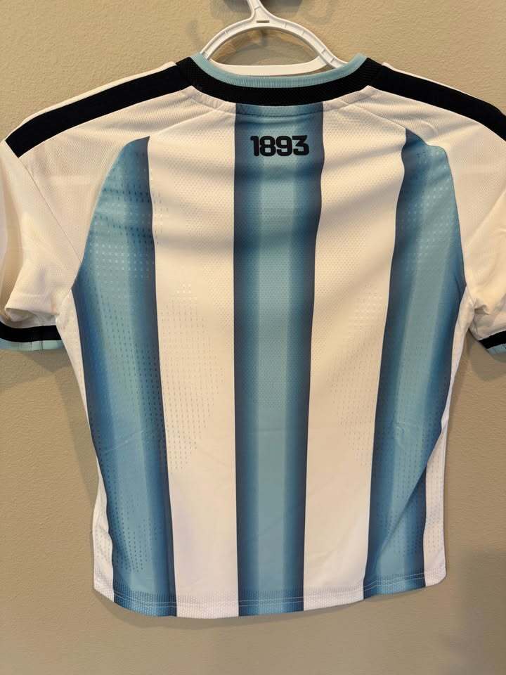 Argentina Team Jersey - Kid's Small (9/10) - PRICE DROP!
