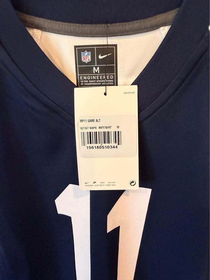 Dallas Cowboys - Micah Parsons #11 - Youth Medium - PRICE DROP‼️