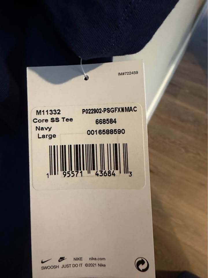 PSG Marquinhos #5 T-Shirt - Adult Large
