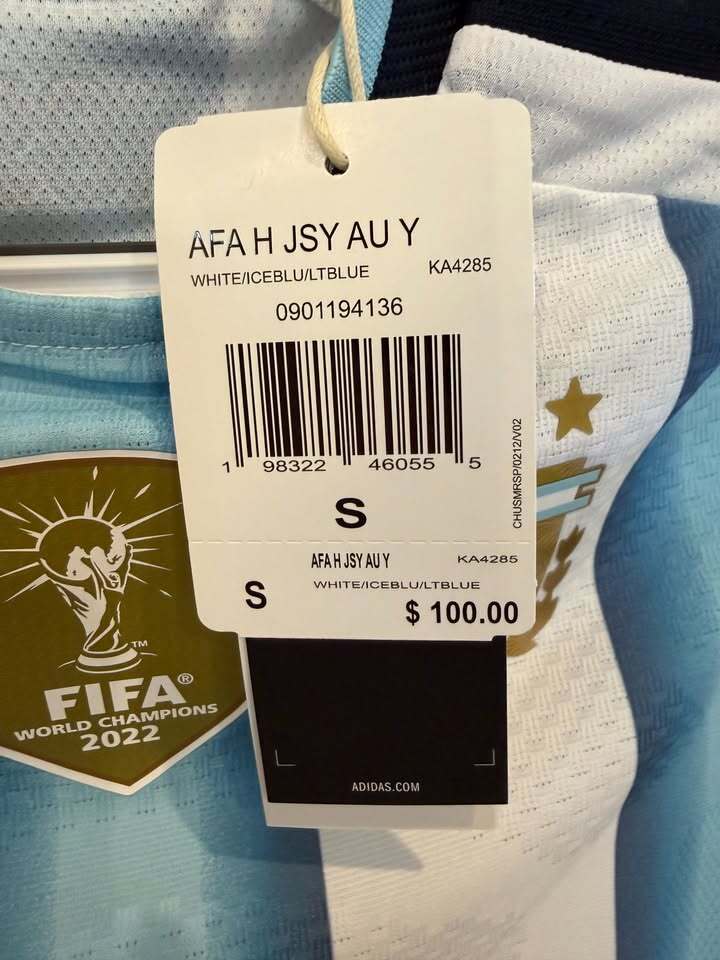 Argentina Team Jersey - Kid's Small (9/10) - PRICE DROP!