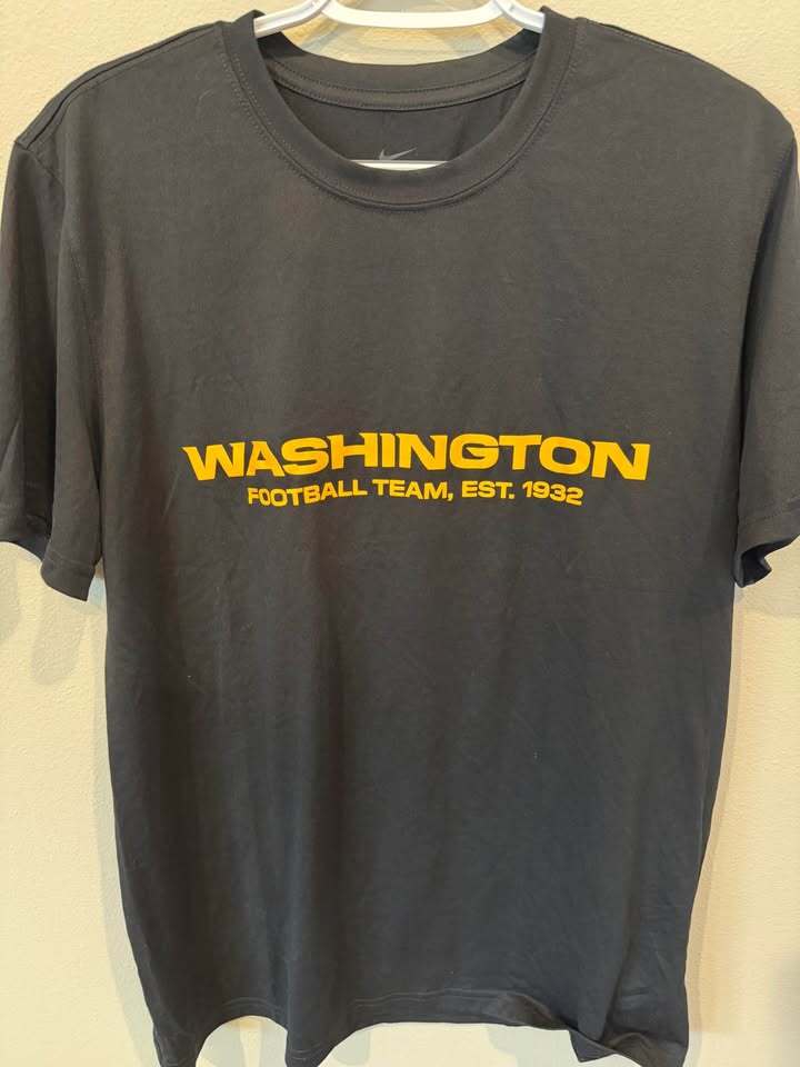 Washington Football Team T-Shirt - Men’s Medium