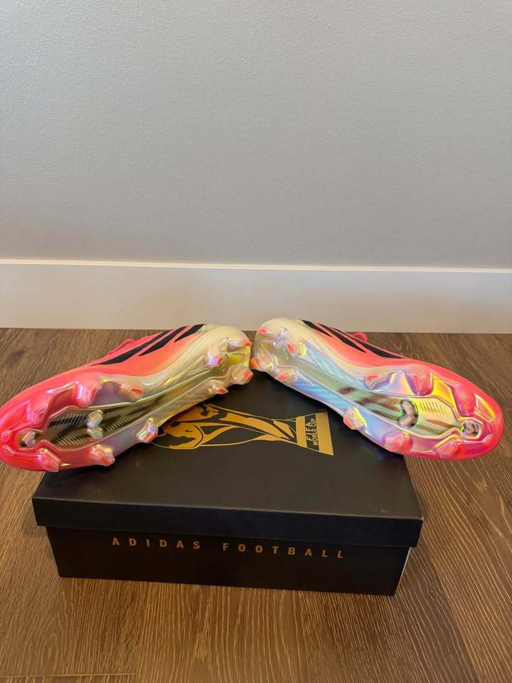 F-50 Hyperfast Elite Cleats Men's 12/Women's 13