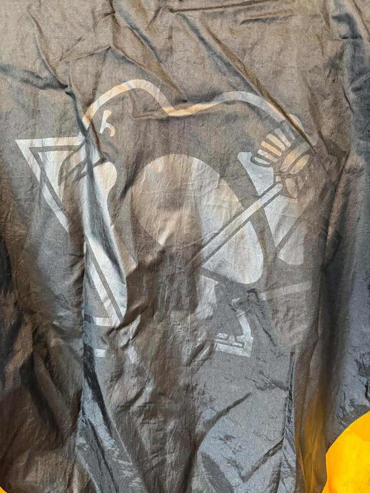 Pittsburgh Penguins Full Zip Windbreaker - Adult Large