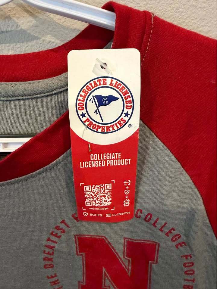 Huskers Raglan Long Sleeve - Women's Medium