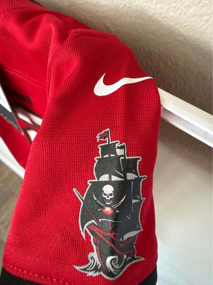 Tom Brady #12 - Infant 0-3 Month Romper - Tamp Bay Buccaneers -PRICE DROP!!