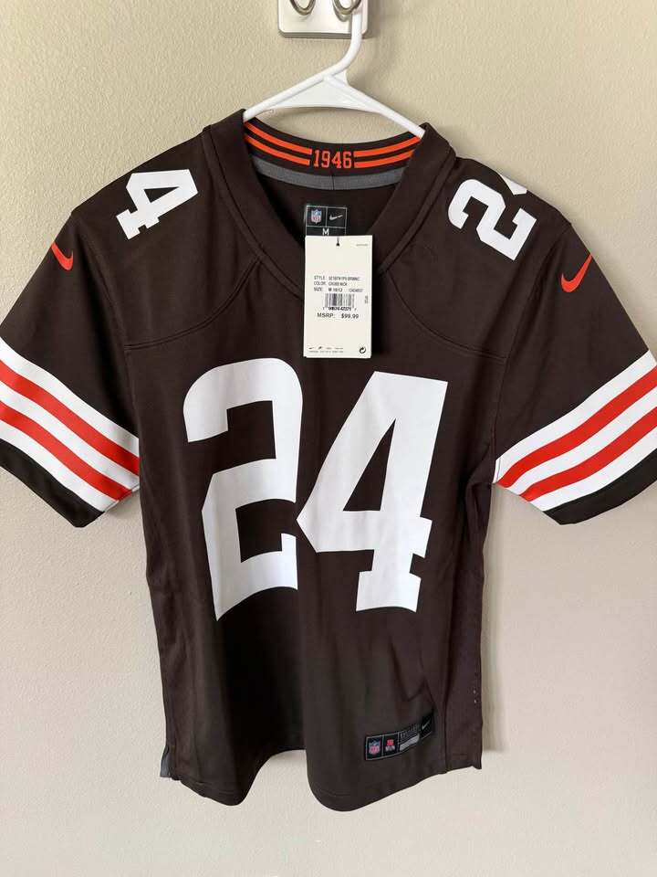 Nick Chubb #24 - Browns - Youth Medium - PRICE DROP!