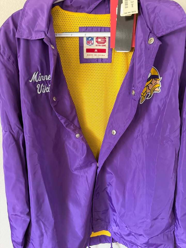 Minnesota Vikings Coaches Jacket - Men’s Medium