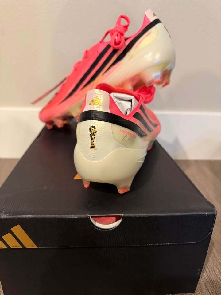 F50 Hyperfast Elite FG Soccer Cleats - Size 11.5