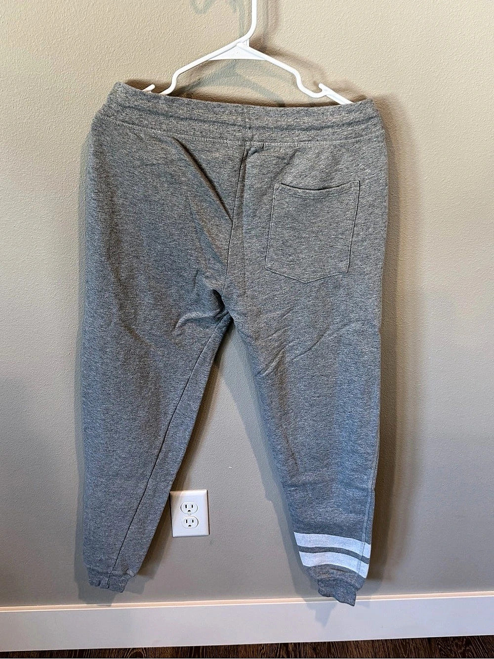 New England Patriots Gray Joggers Women's Large - NWOT
