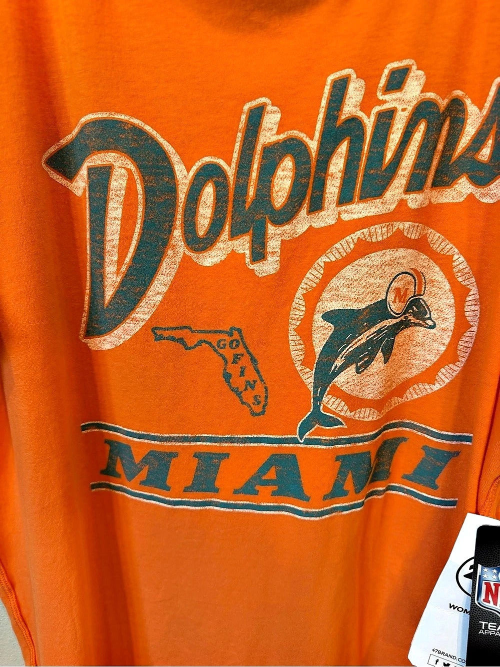 Miami Dolphins NFL Team Apparel T-Shirt - Size Men’s Large!