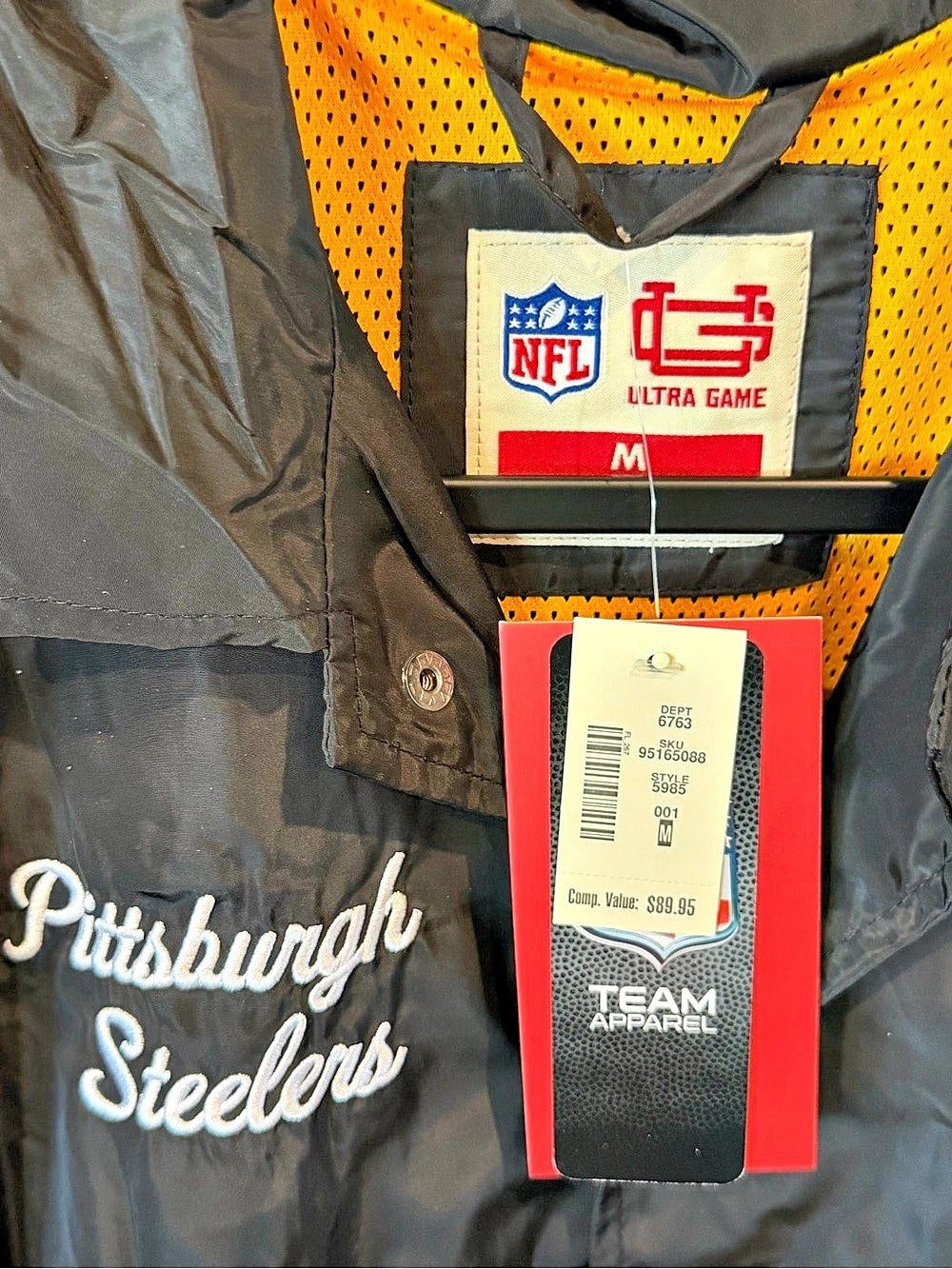 Pittsburgh Steelers NFL Jacket Black Size Men’s Medium/Women’s Large