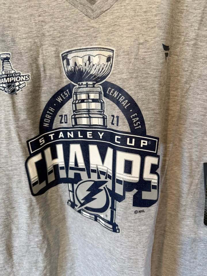 Tampa Bay Lightning - 2021 Stanley Cup Champions - Women's T-Shirt-3XL