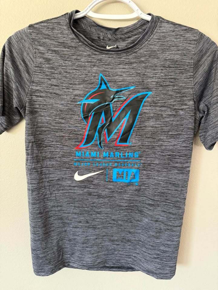 Miami Marlins Dri-FIT T-Shirt - Youth Medium (10/12)