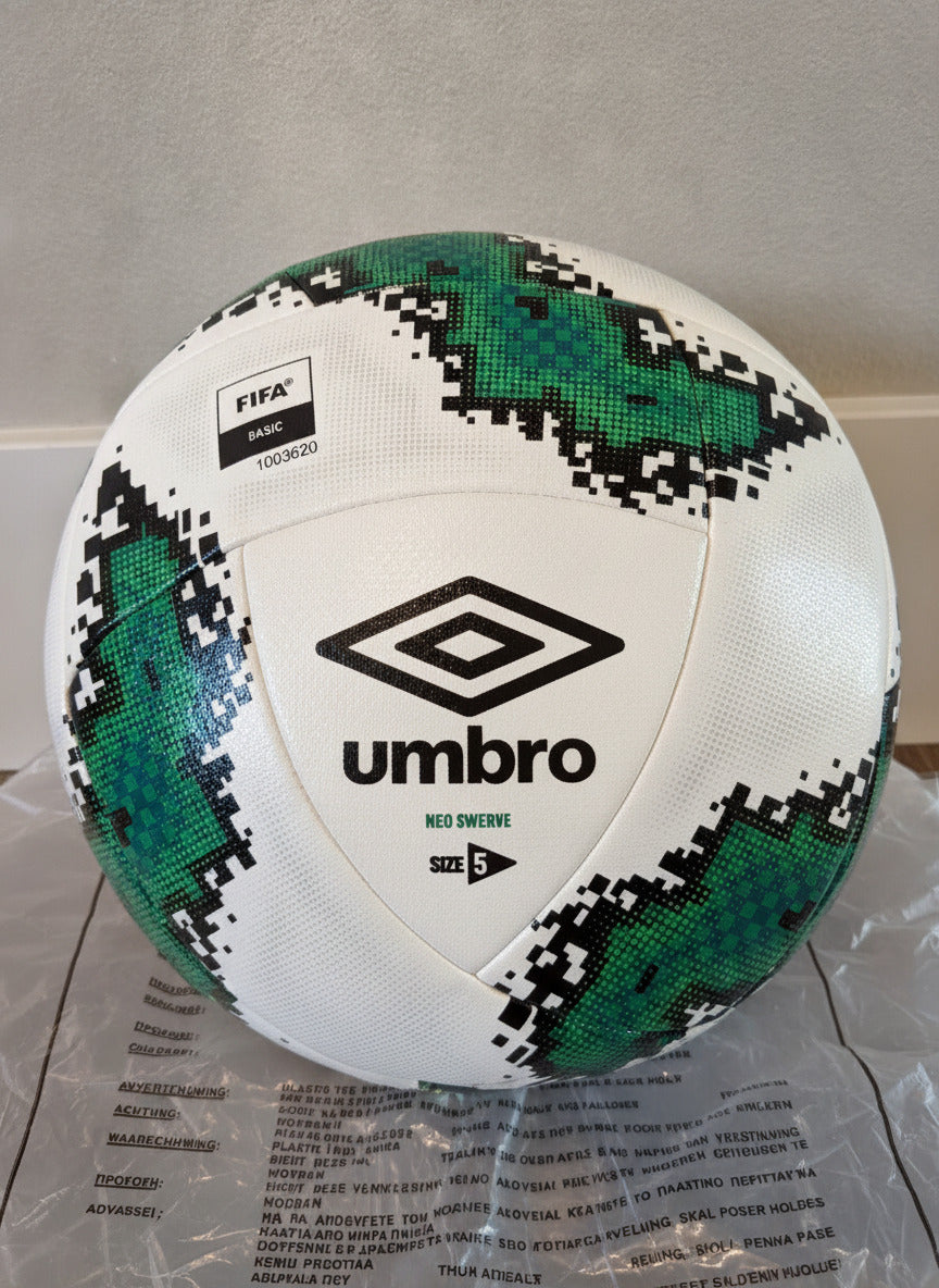Umbro Neo Swerve Soccer Ball Size 5 - PRICE DROP!!
