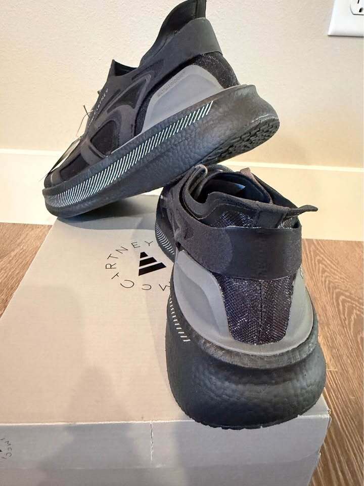 adidas Stella McCartney Ultraboost 5 - Unisex -- Women’s 9/Men's 8