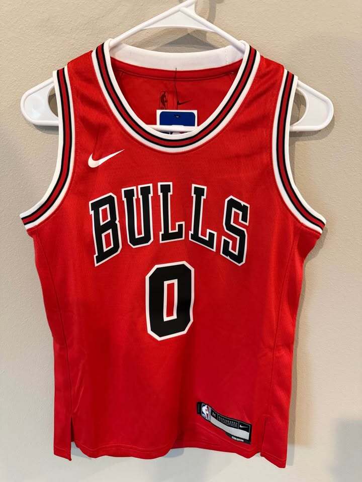 Chicago Bulls - Coby White #0 Swingman Jersey - Youth Medium - PRICE DROP!!