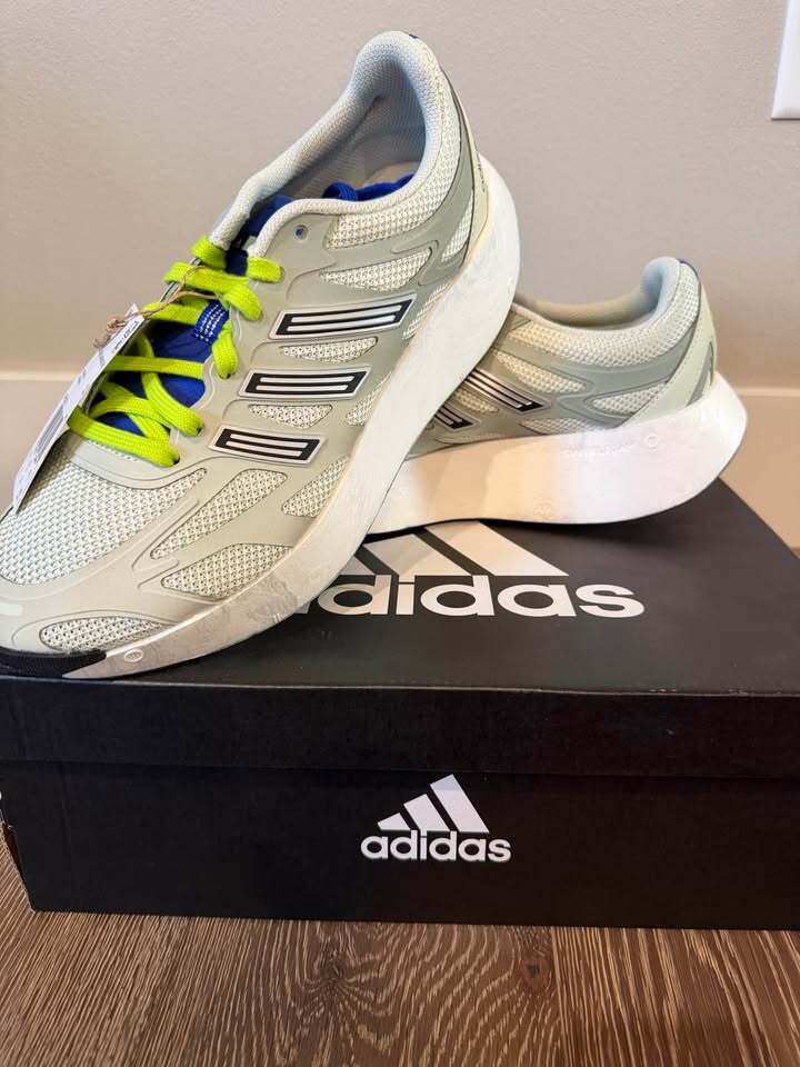Adidas Adizero Aruku Running Shoes Women’s 10/Men’s 9 Unisex