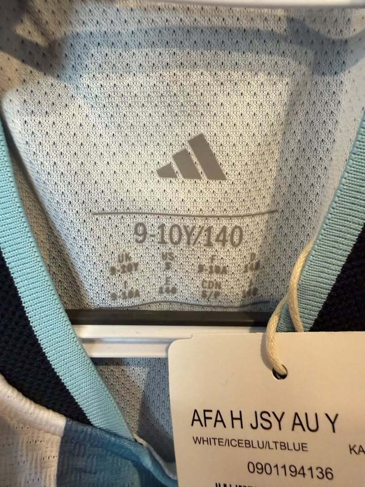 Argentina Team Jersey - Kid's Small (9/10) - PRICE DROP!