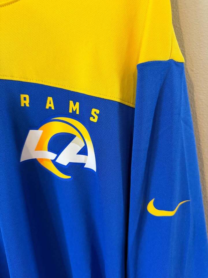 LA Rams Hoodie - Size Men's XXL/Women's 3XL