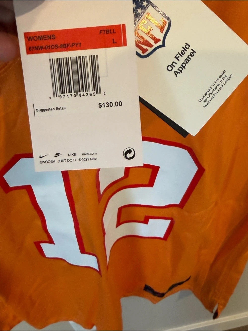#12 Brady - Bucaneers - Women's Large Football Jersey