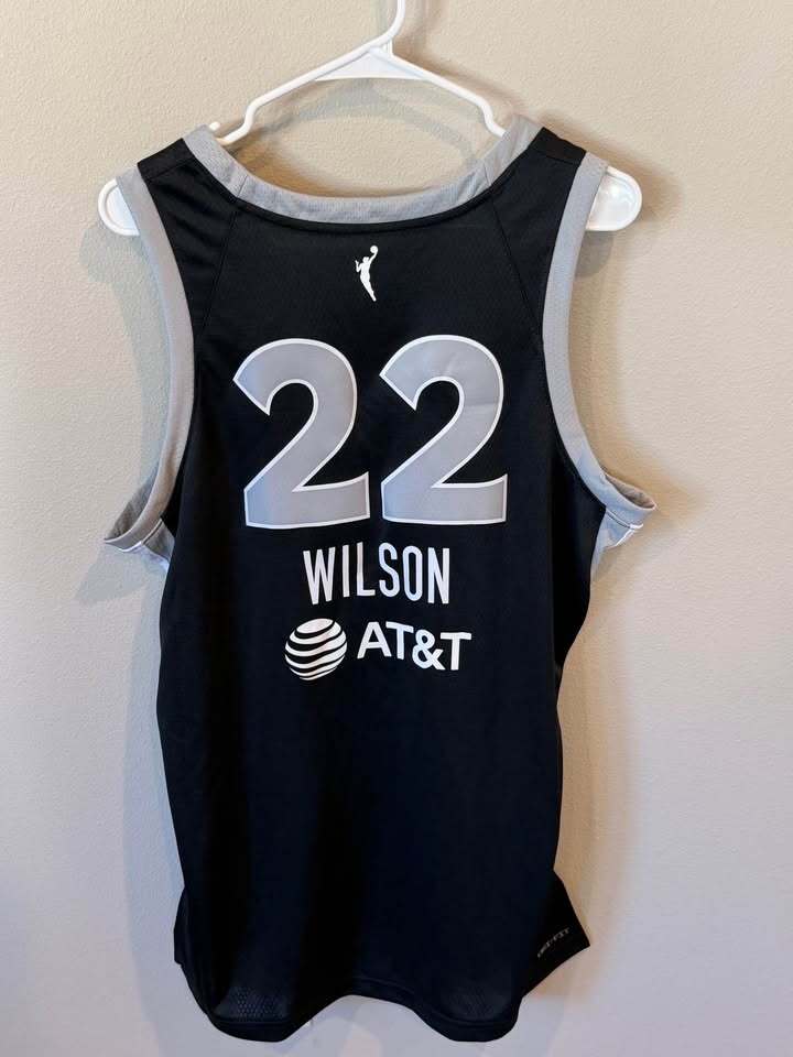 A'ja Wilson #22 - Las Vegas Aces - Women’s Large/Men's Medium