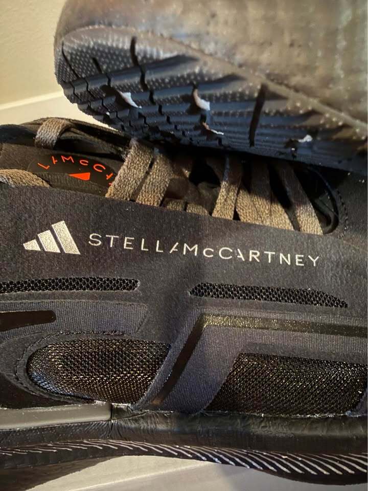 adidas Stella McCartney Ultraboost 5 - Unisex -- Women’s 9/Men's 8