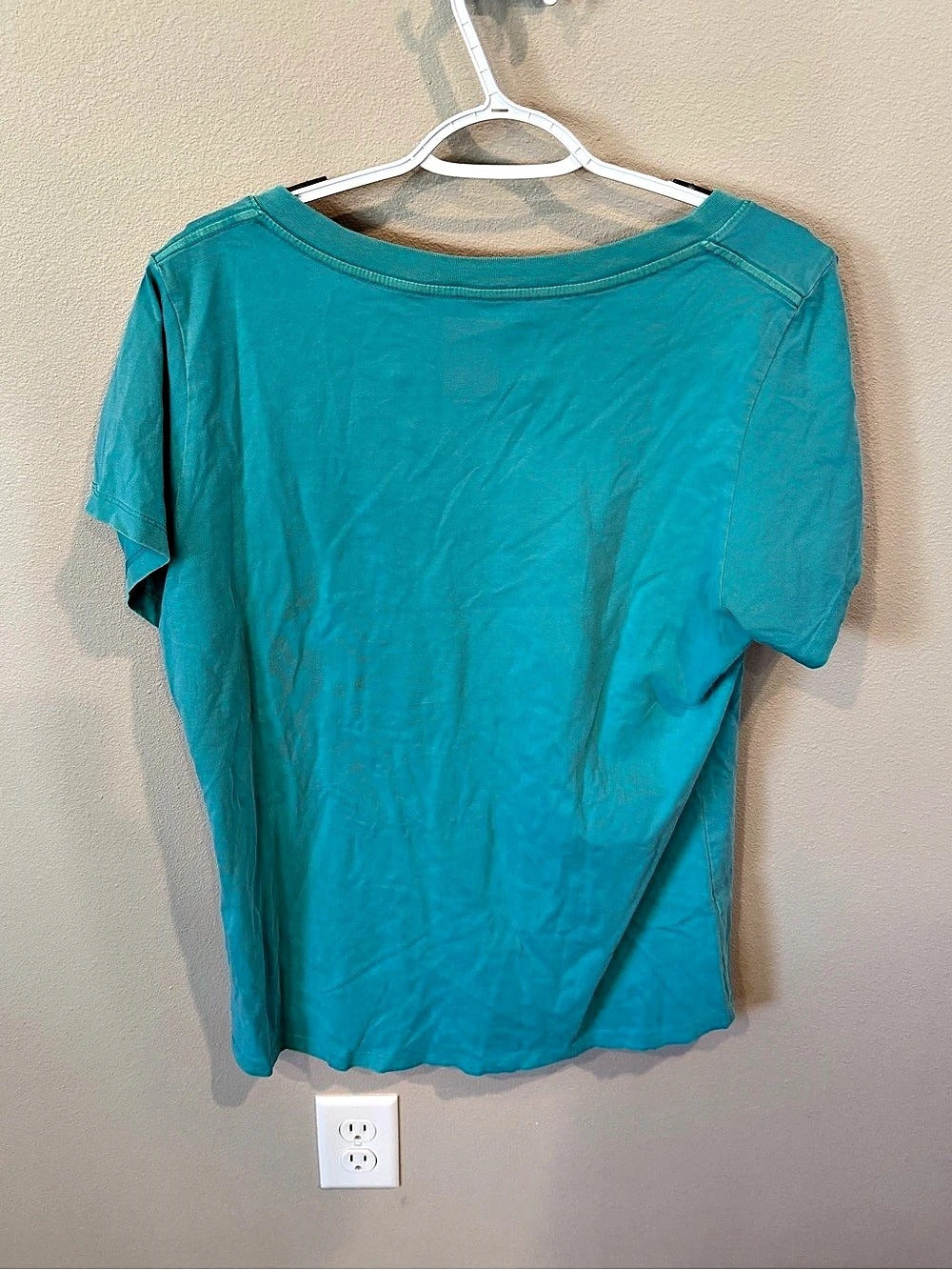 Miami Dolphins Graphic V-Neck Tee Womens Size 2XL - NWOT