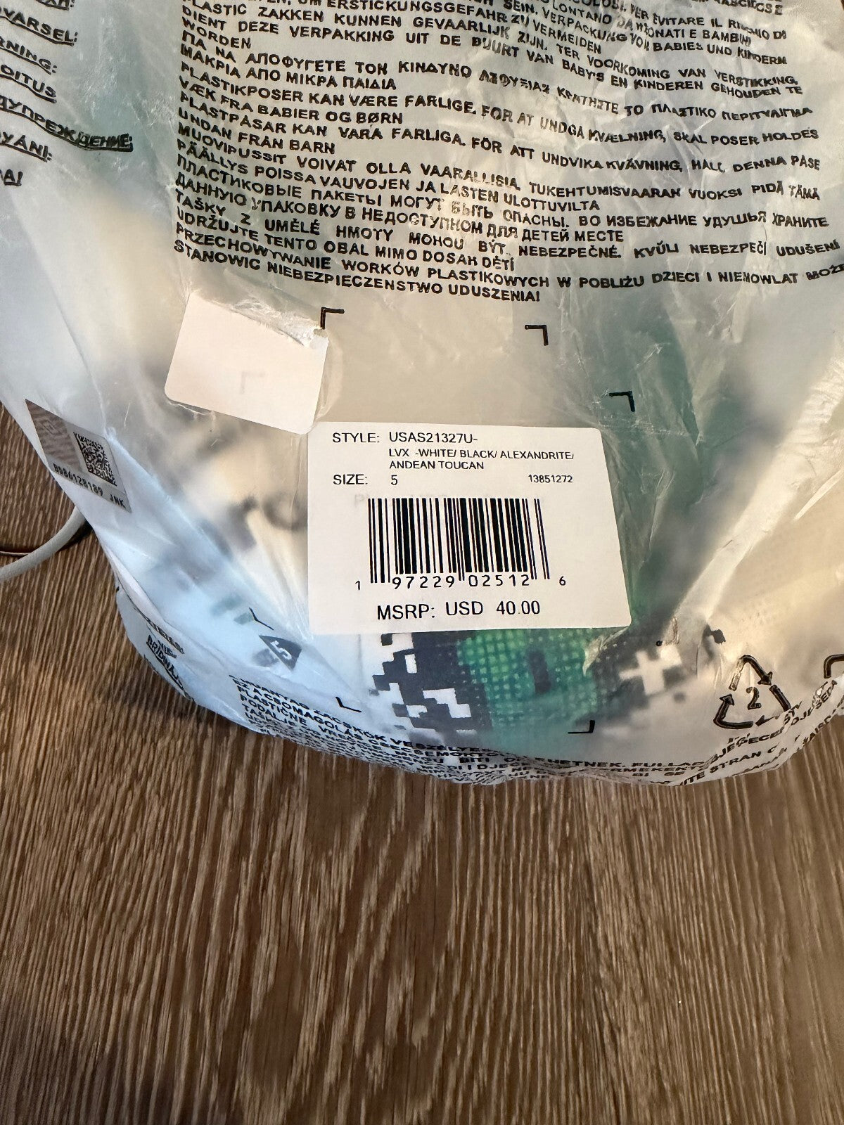 Umbro Neo Swerve Soccer Ball Size 5 - PRICE DROP!!