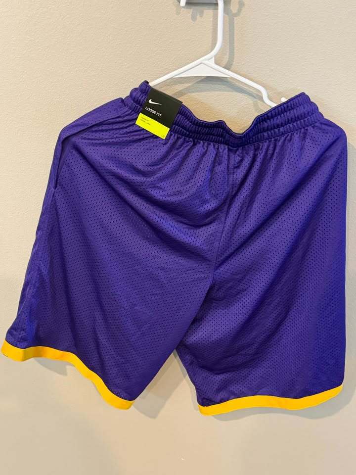 LSU Tigers Basketball Shorts - Men's Small - Loose Fit
