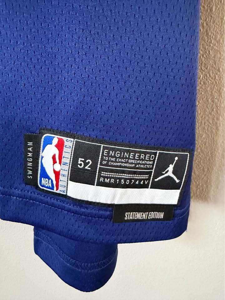 Stephen Curry #30 - Golden State Warriors - Jordan Statement Edition Swingman