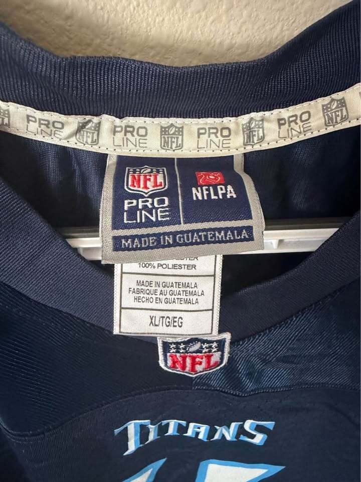 Tennessee Titans - A.J. Brown-  YOUTH XL