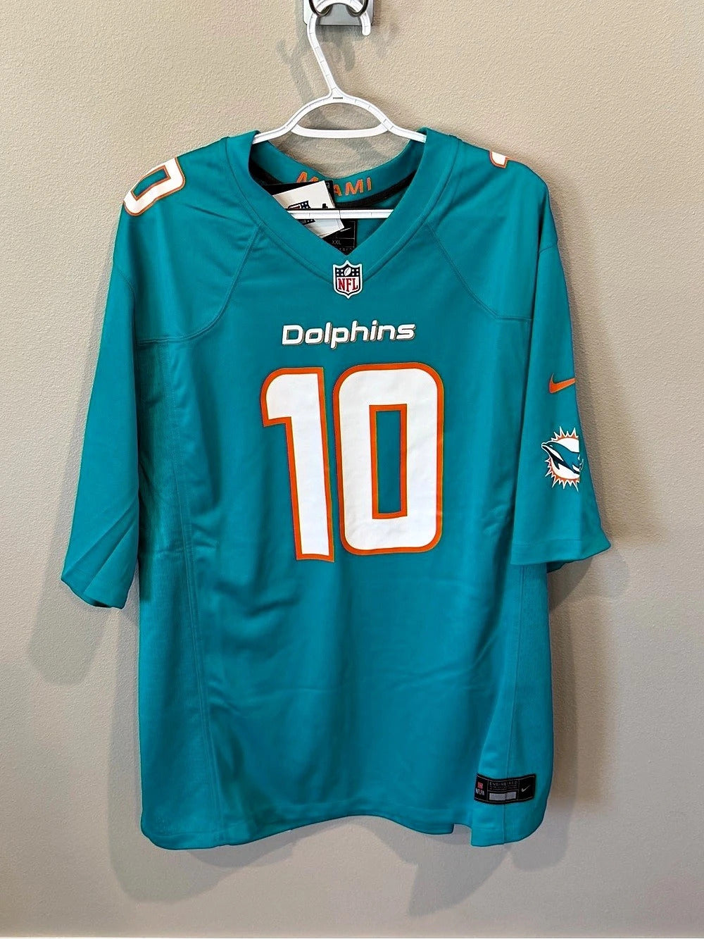 Miami Dolphins #10 - Tyreek Hill - Men's XL NWT