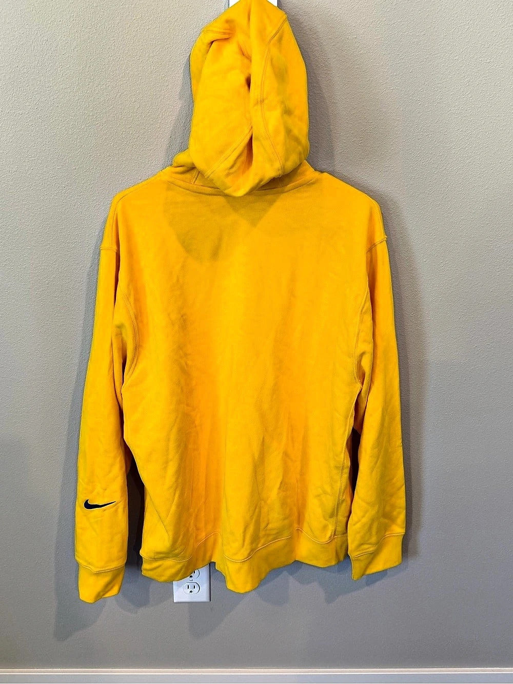 FC Barcelona Men's Yellow & Blue Hoodie Size - XL