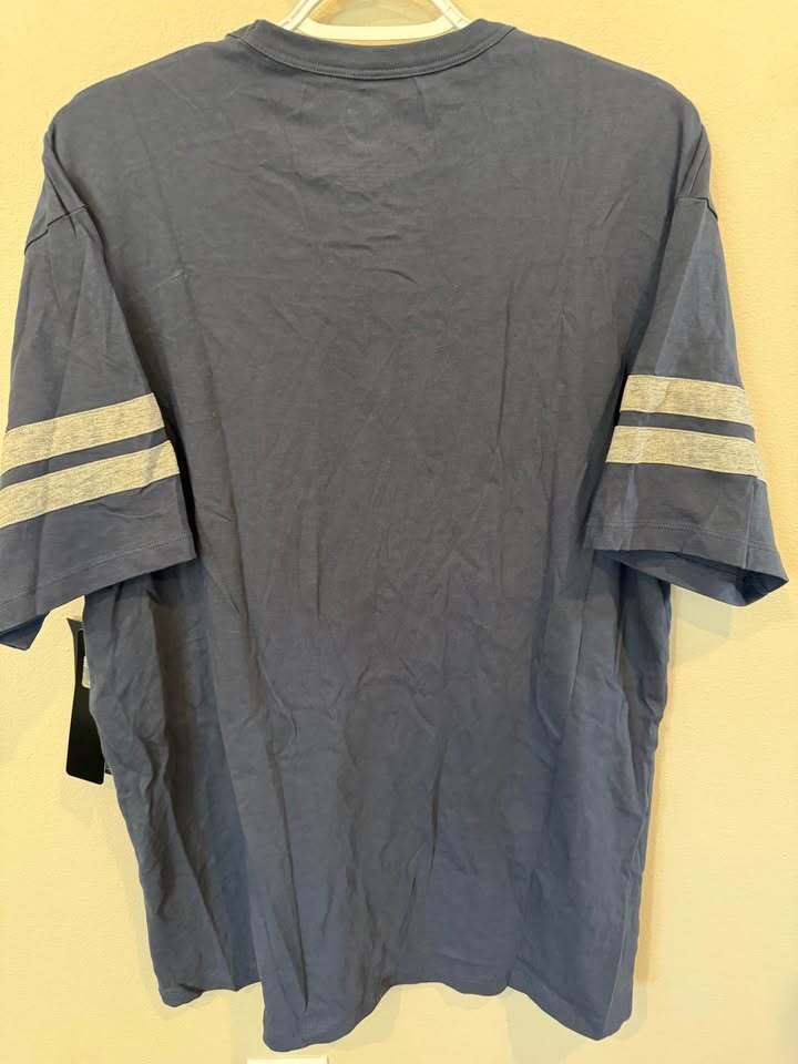 Dallas Cowboys T-Shirt - Women's Large