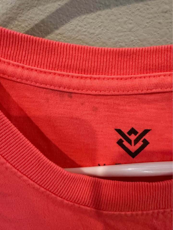 Veece Graphic T-Shirt - Men's Large - PRICE DROP!
