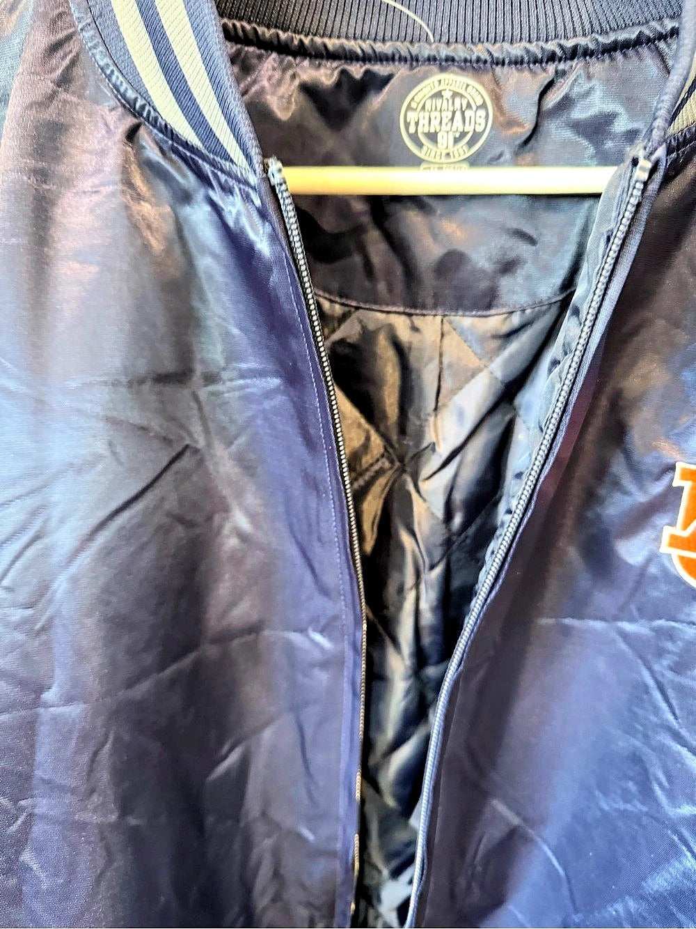 Rivalry Threads Auburn Tigers Satin Bomber Jacket - Men’s Medium