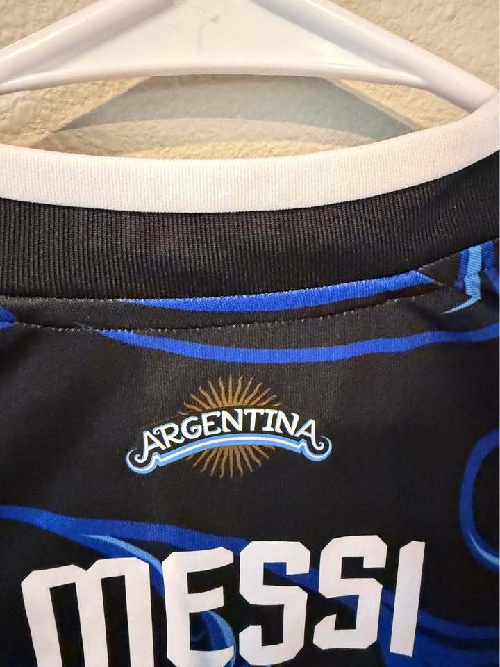 Argentina Messi Away #10 2022 World Cup Champions - Youth Small