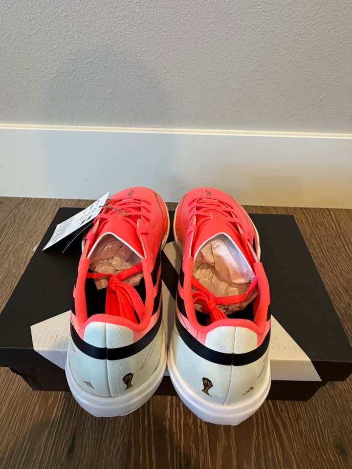Adidas F50 Kids Turf Soccer Shoes Size 13.5K