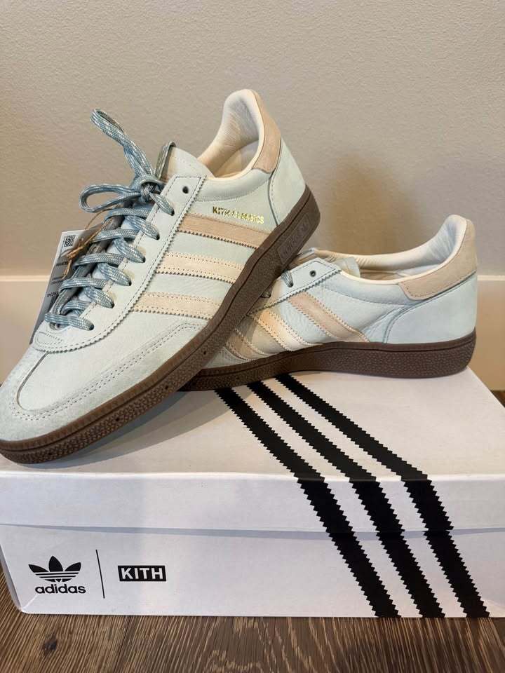 Kith Classics Collab Handball Spezial - Men’s 10/Women’s 11 UNISEX.
