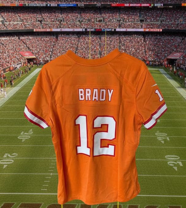 Tom Brady #12 - Tampa Bay Buccaneers - Women's Large