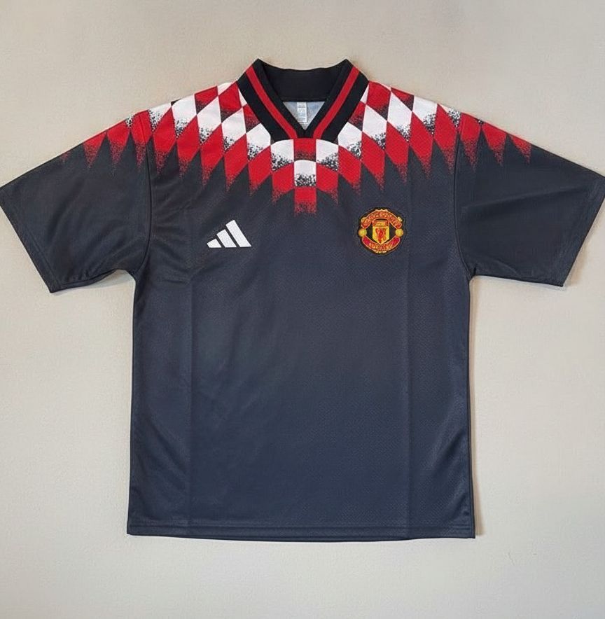 Manchester United Street Soccer Jersey - Men's Large