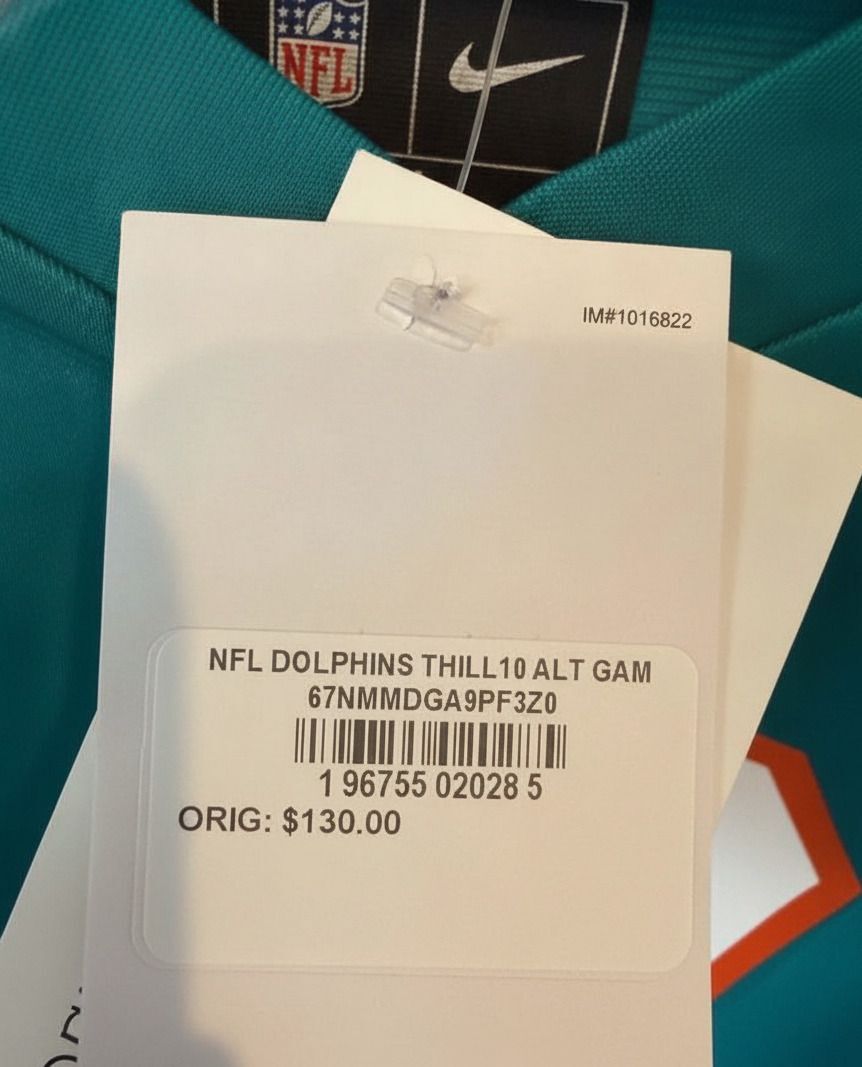 Tyreek Hill #10 - Miami Dolphins - Men’s XL